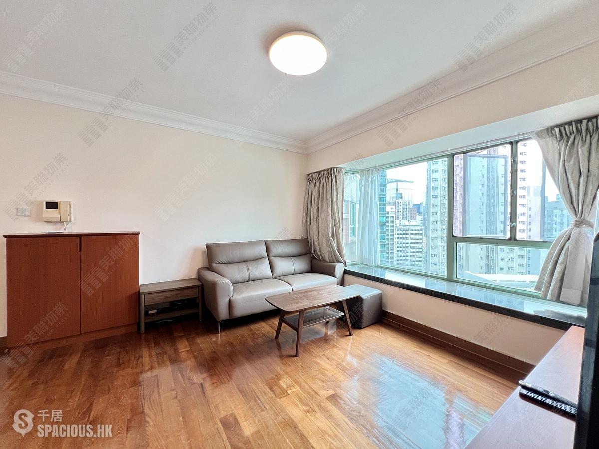 Wan Chai - Royal Court 01