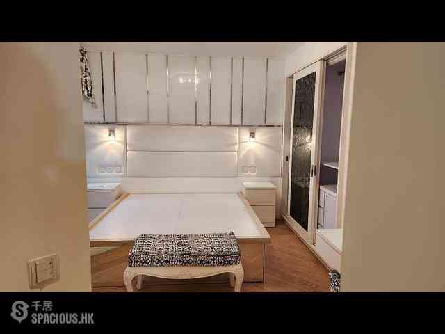 Hung Hom - Laguna Verde Phase 3 Costa Del Sol Block 15A 01