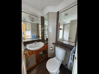 Whampoa Garden - Harbourfront Landmark Tower 3 22