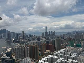 Whampoa Garden - Harbourfront Landmark Tower 3 06