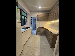Tai Hang - Swiss Towers Block 4 (Block GH) 03