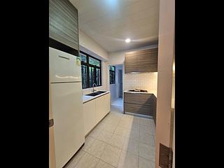 Tai Hang - Swiss Towers Block 4 (Block GH) 04