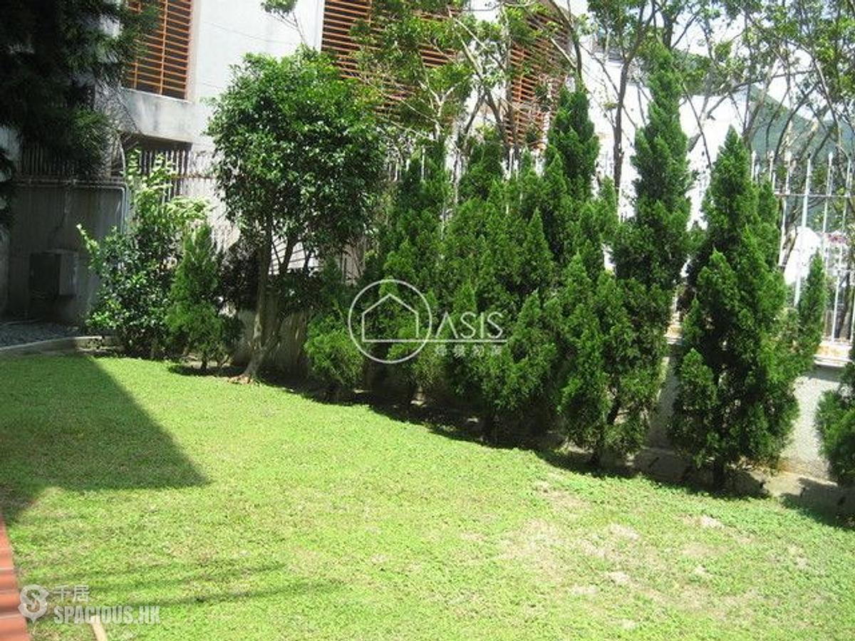 Chung Hom Kok - Casa Del Sol 01