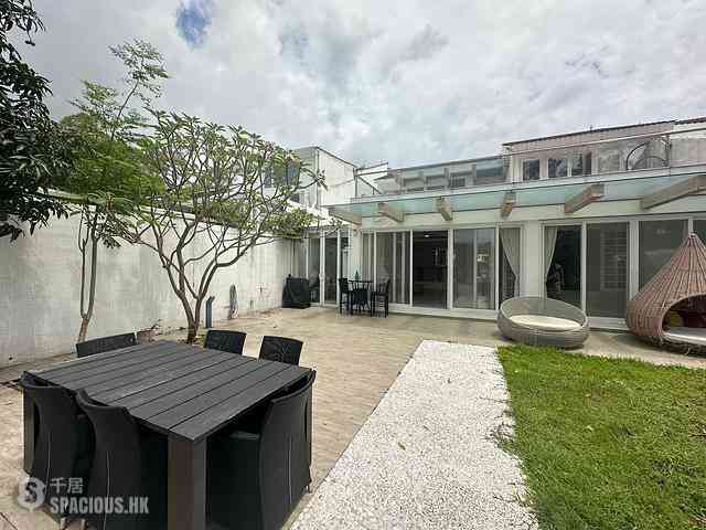 Discovery Bay - Discovery Bay Phase 1 Beach Village Headland Drive 01