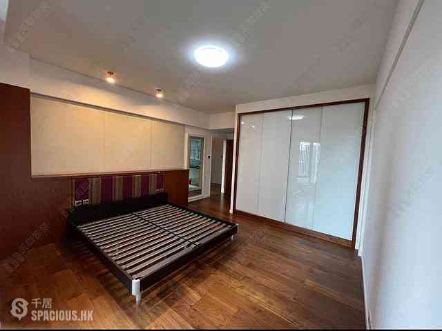 Tuen Mun - Faraday House Block 1 06