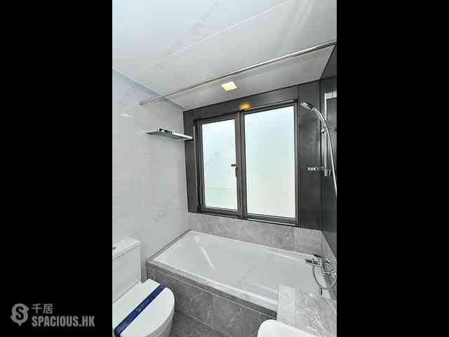 Tsuen Wan - Ocean Pride 02