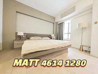Mid Levels Central - Elegant Terrace 03