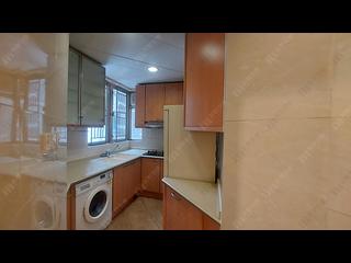 West Kowloon - Sorrento Phase 1 Block 6 08