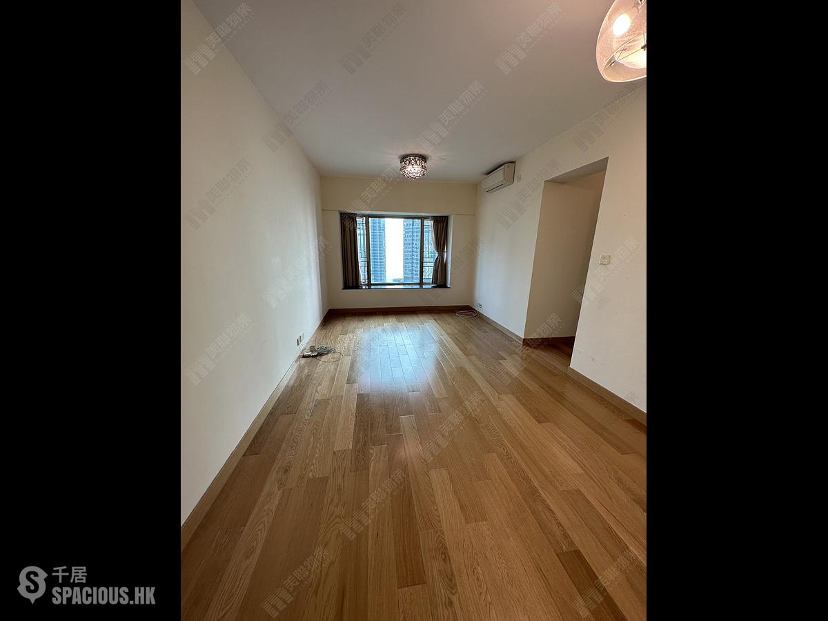 West Kowloon - Sorrento Phase 1 Block 6 01