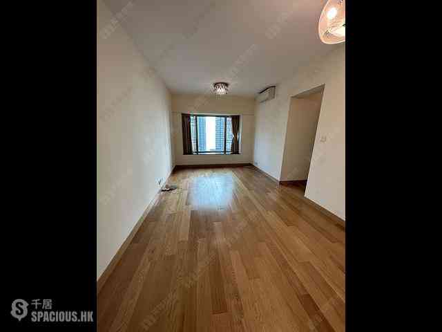 West Kowloon - Sorrento Phase 1 Block 6 01