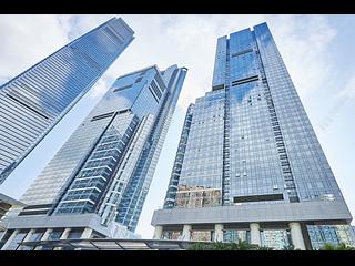 West Kowloon - The Cullinan (Tower 21 Zone 2 Luna Sky) 30