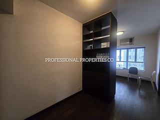 Mid Levels Central - Maxluck Court 04