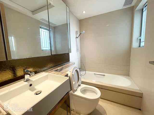 Tung Chung - Century Link Phase 2 Tower 1A 07