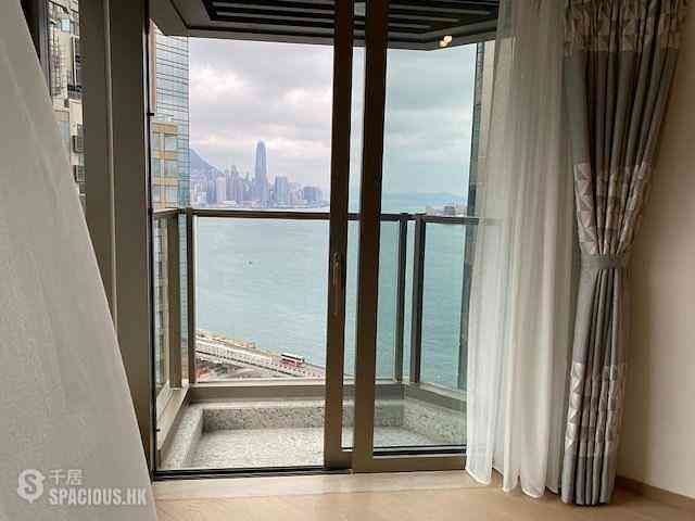 Fortress Hill - Harbour Glory 01