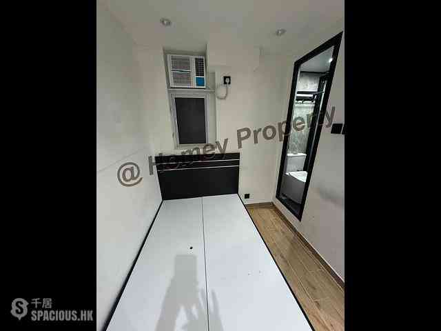 Tsim Sha Tsui - Comfort Building 04