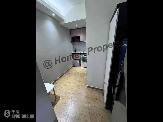 Tsim Sha Tsui - Comfort Building 07