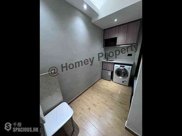 Tsim Sha Tsui - Comfort Building 06