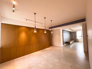 Braemar Hill - Wilshire Towers 07