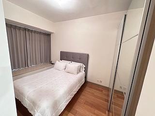 Sai Ying Pun - Island Crest Block 2 05