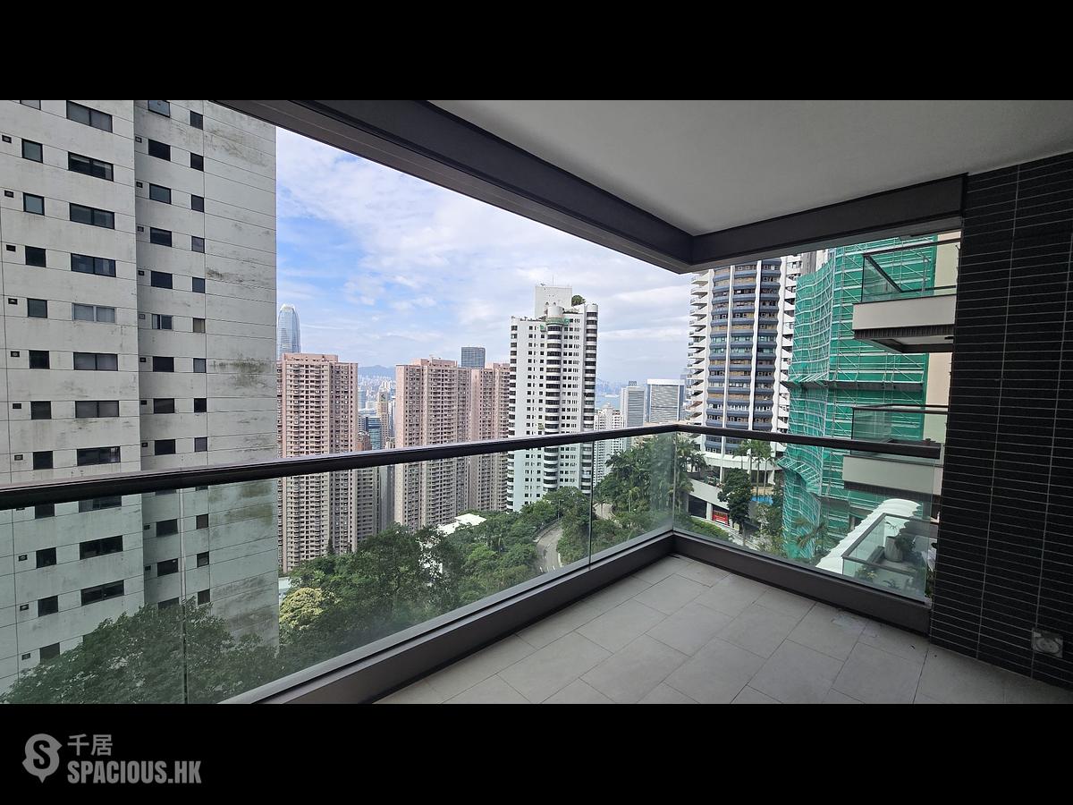Mid Levels Central - Branksome Grande 01