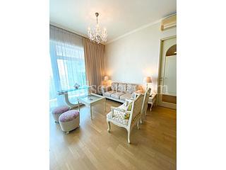 Pok Fu Lam - Villas Sorrento 06