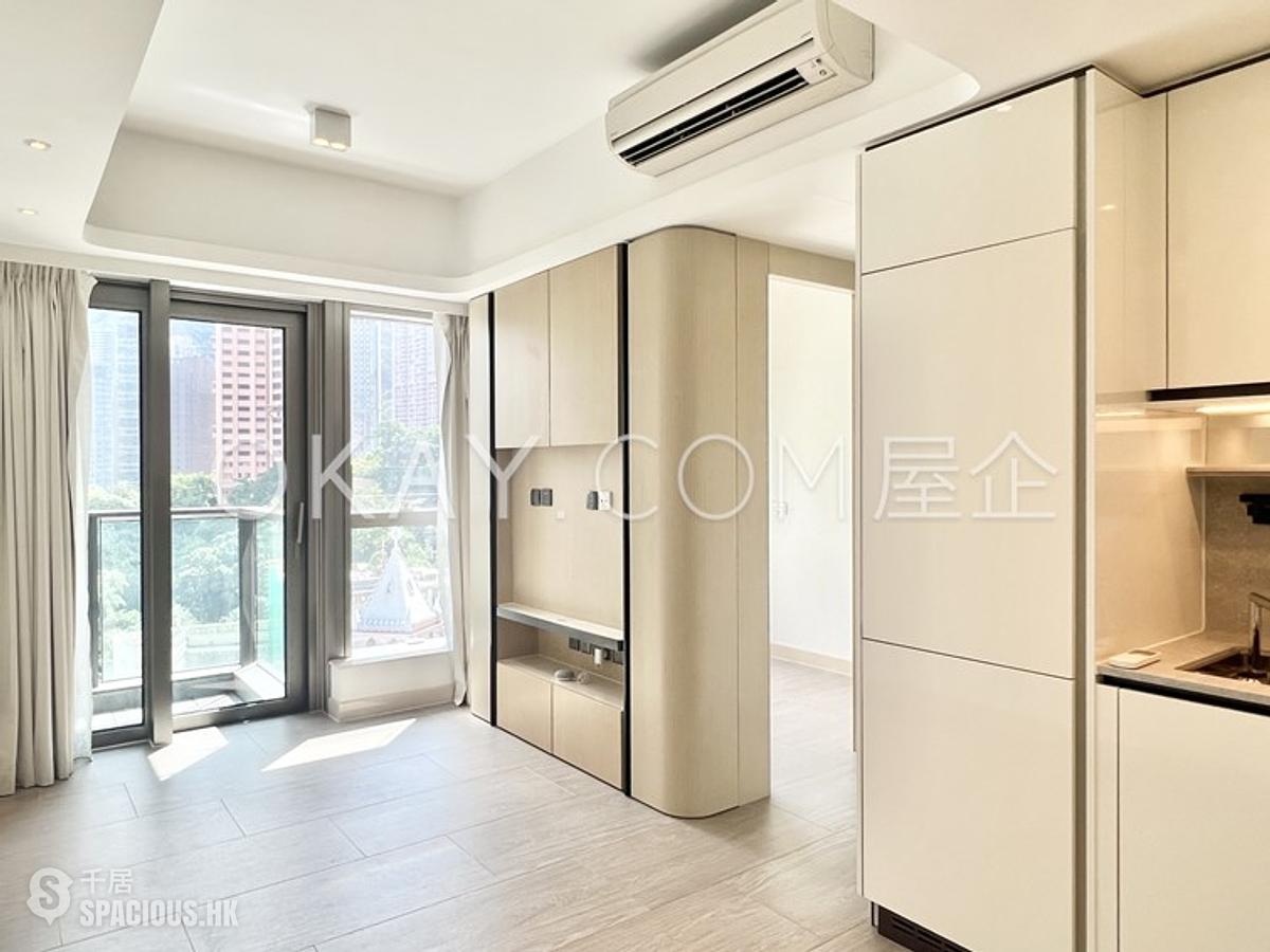 Mid Levels Central - Townplace Soho 01