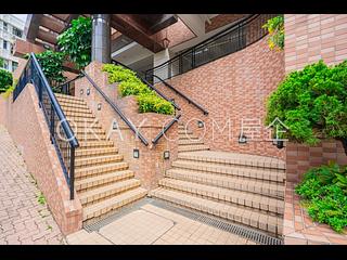 Happy Valley - The Broadville 14