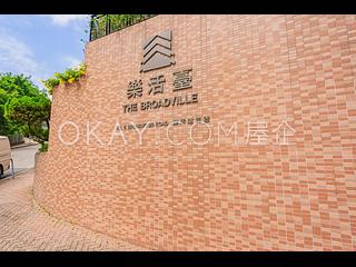 Happy Valley - The Broadville 17