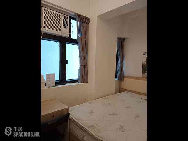 Causeway Bay - Kwong On Building 01