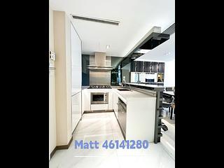 Wan Chai - Convention Plaza Apartments 05