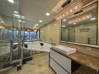Wan Chai - Convention Plaza Apartments 07