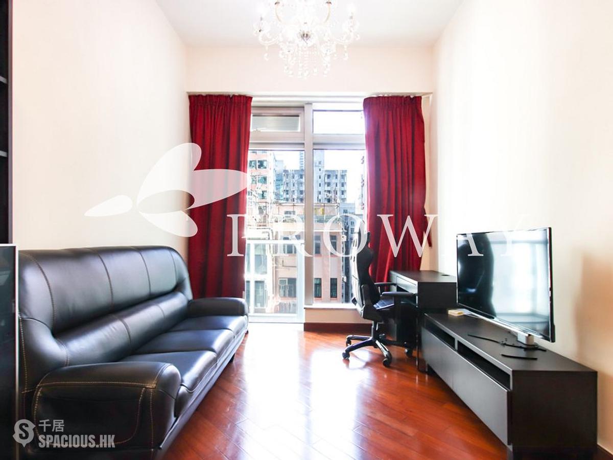 Wan Chai - The Avenue 01