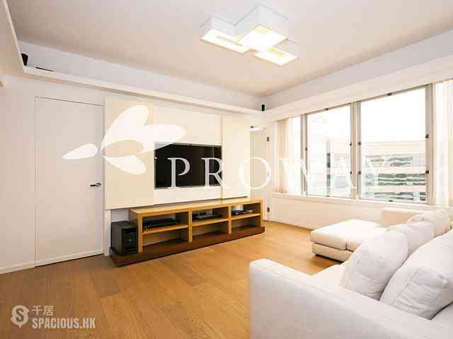 Wan Chai - Convention Plaza Apartments 01
