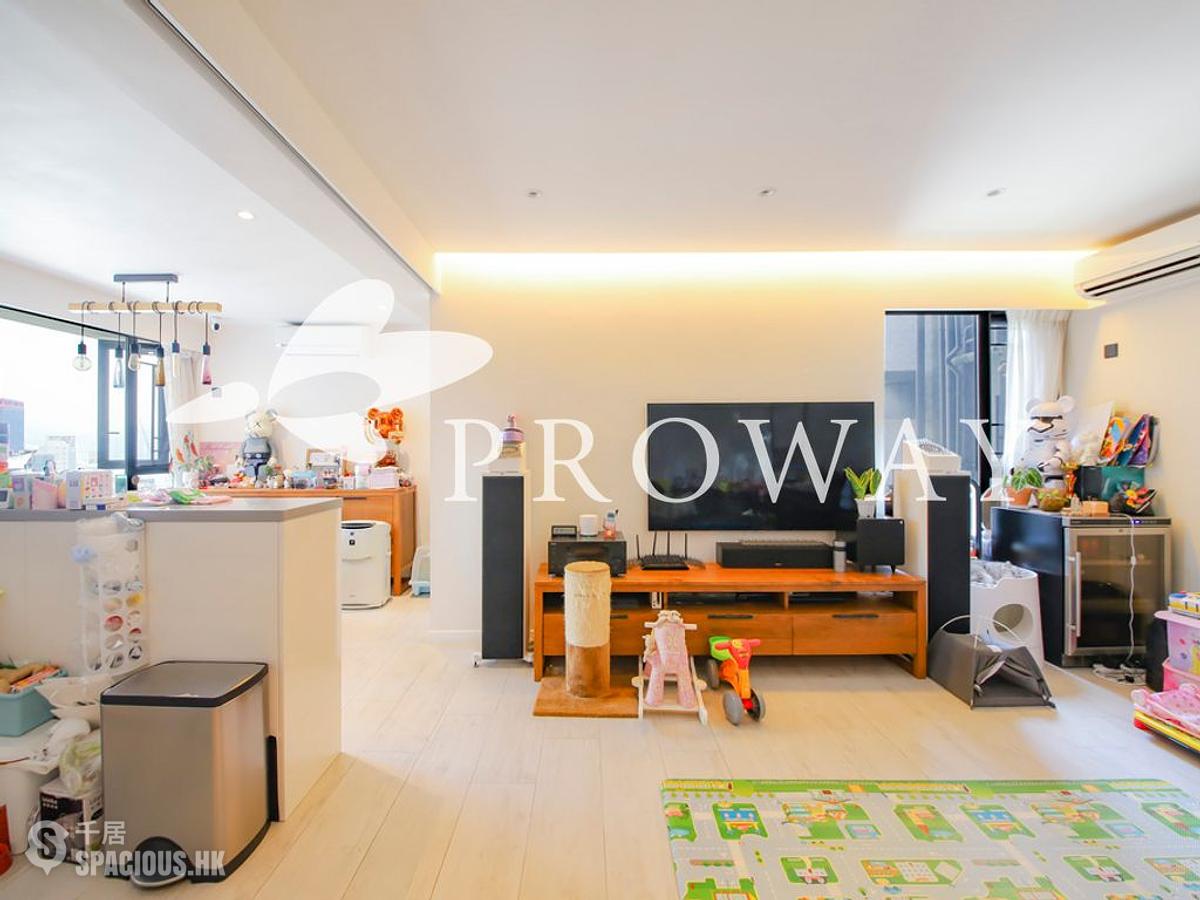 Soho - Corona Tower 01