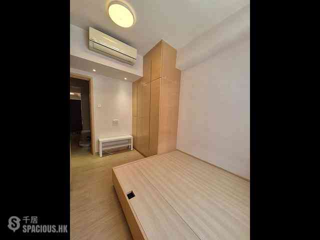 Wan Chai - Yick Shing Mansion 05
