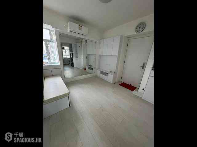 Shek Tong Tsui - Kam Wa Building 03