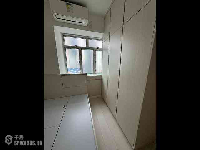 Shek Tong Tsui - Kam Wa Building 05