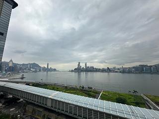 Fortress Hill - Harbour Glory 03