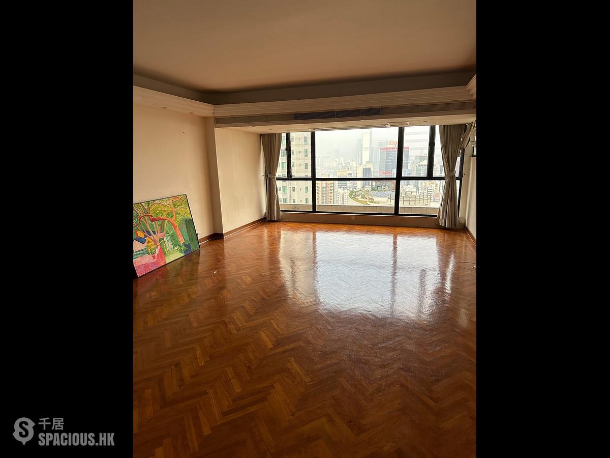Mid Levels West - Savoy Court 01
