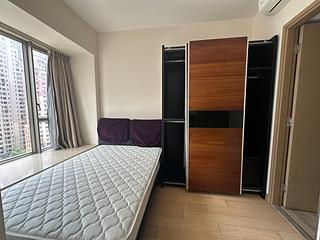 Sai Ying Pun - Island Crest Block 2 06