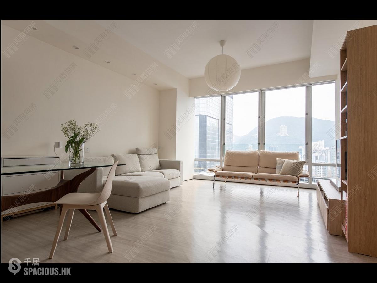 Wan Chai - Convention Plaza Apartments 01