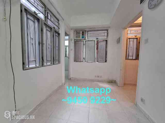 Sai Ying Pun - Tat Hing Building 03