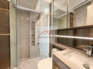 Sai Ying Pun - King's Hill 05