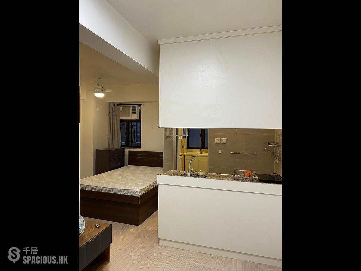 Sai Ying Pun - Wah Lee Building 01