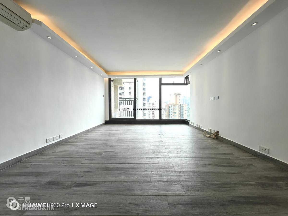 Tai Hang - Grand Deco Tower 01