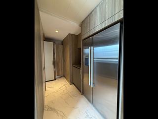 Braemar Hill - Hanking Court 05