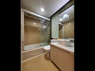 Cheung Sha Wan - Banyan Garden Phase 2 Block 7 05