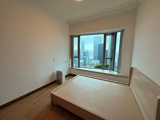 Mid Levels Central - Regence Royale Tower 1 06