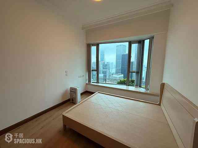 Mid Levels Central - Regence Royale Tower 1 06