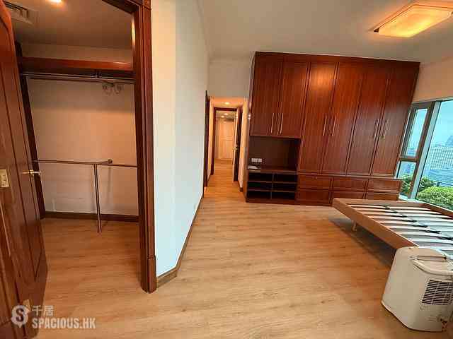 Mid Levels Central - Regence Royale Tower 1 08